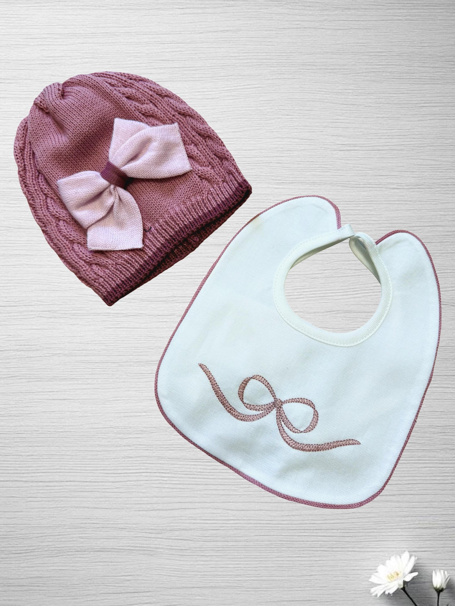 Coordinato cappello lana e bavetta Teneri & Belli TR 408