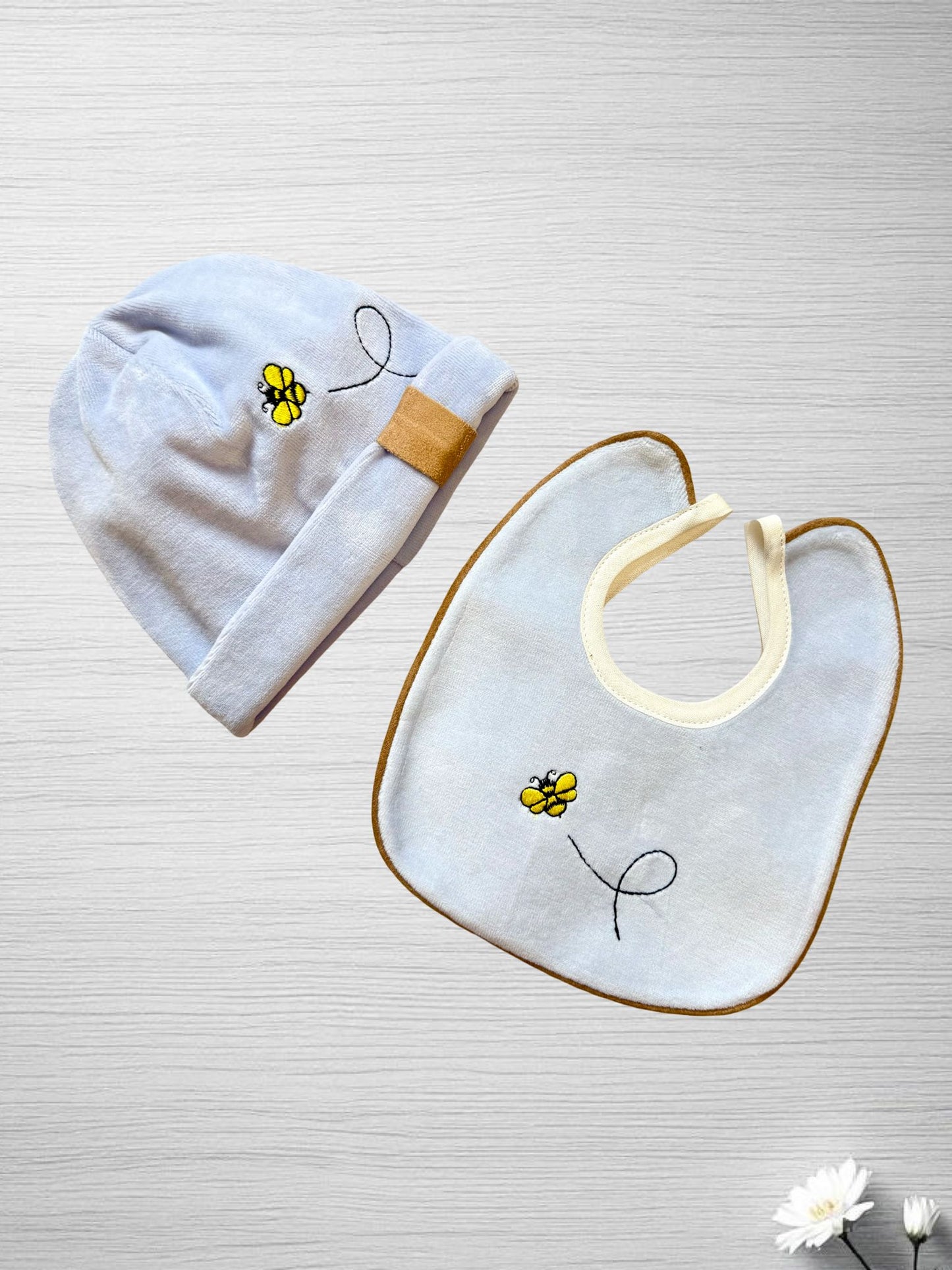 Coordinato cappello e bavetta ciniglia Teneri & Belli TR 401
