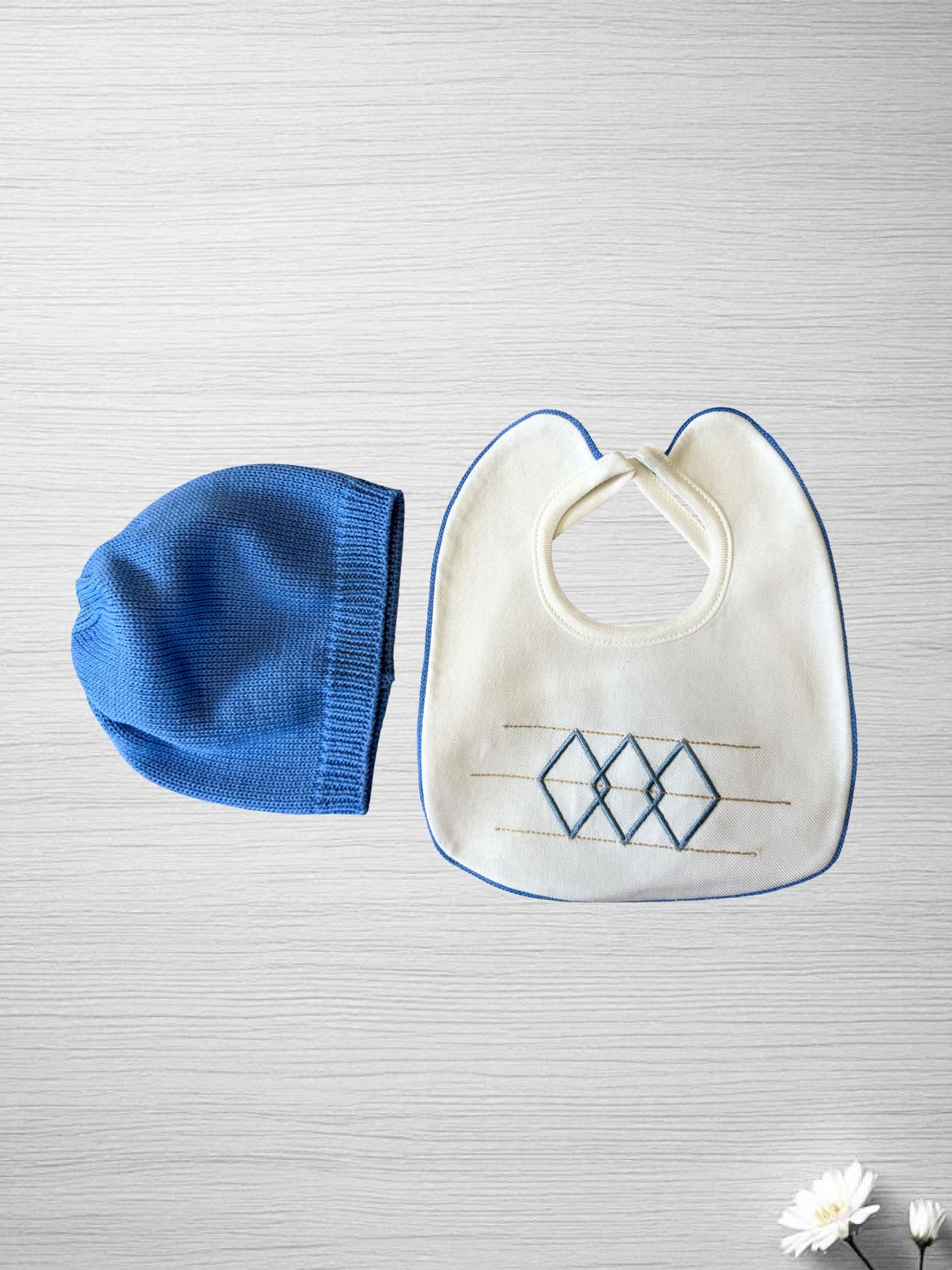 Coordinato cappello e bavetta ciniglia Teneri & Belli TR 411